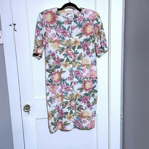 Vintage Carriage Court Size 12 Floral Pearl Button Front Knit Dress 1980’s